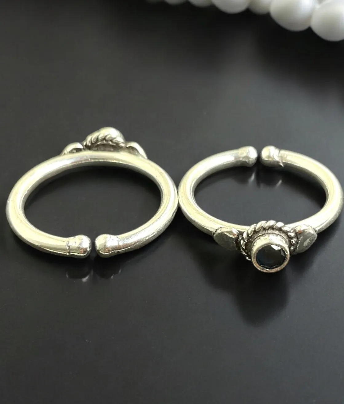 The Avani Silver Gemstone Toe-Rings